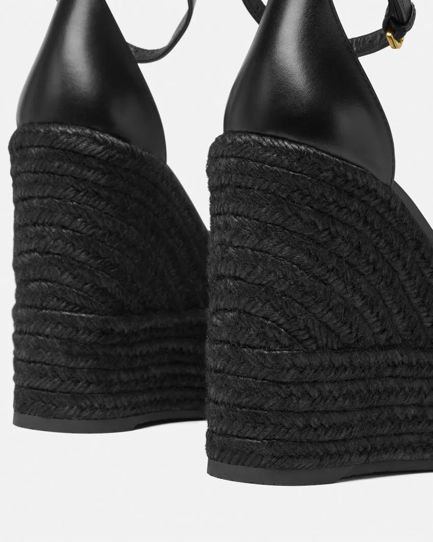 Medusa '95 Round-Toe Sandals