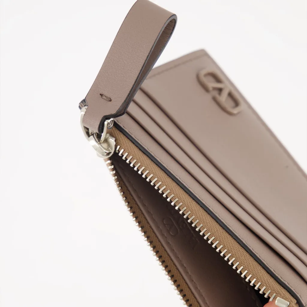 Vlogo Plaque Cardholder