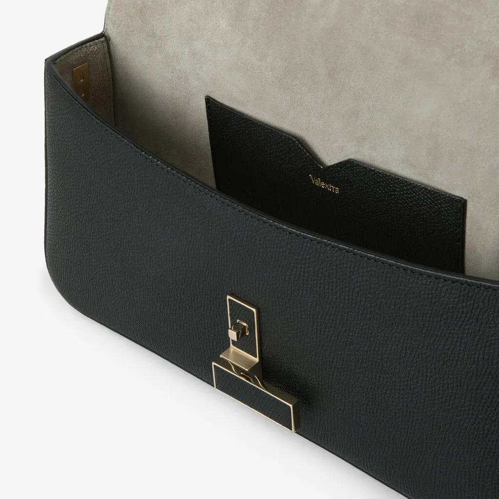 Iside Shoulder Bag