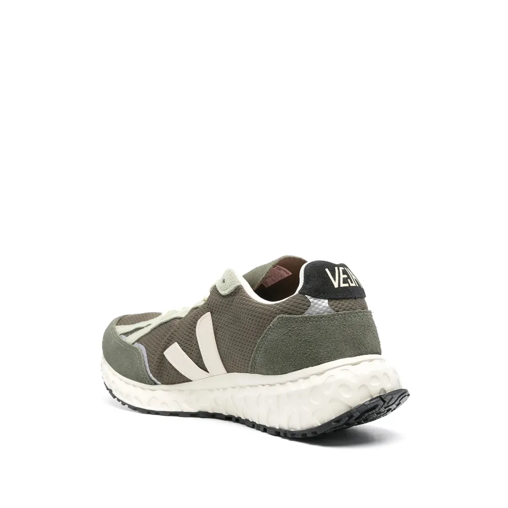 Condor Royale Round-Toe Sneakers