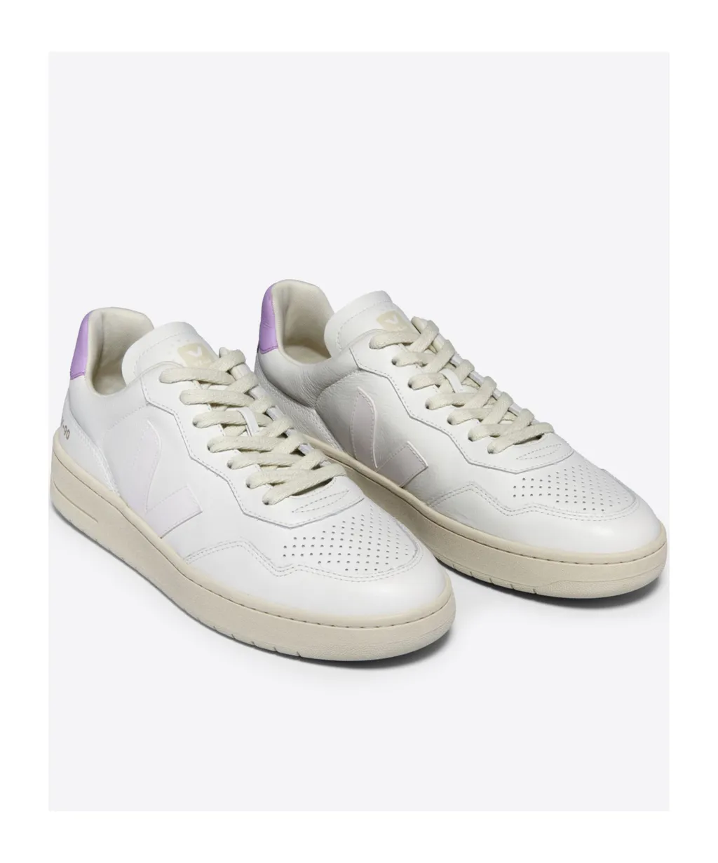 V-90 Sneakers