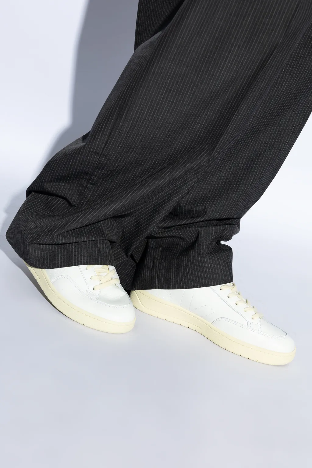 V12 Low-Top Sneakers