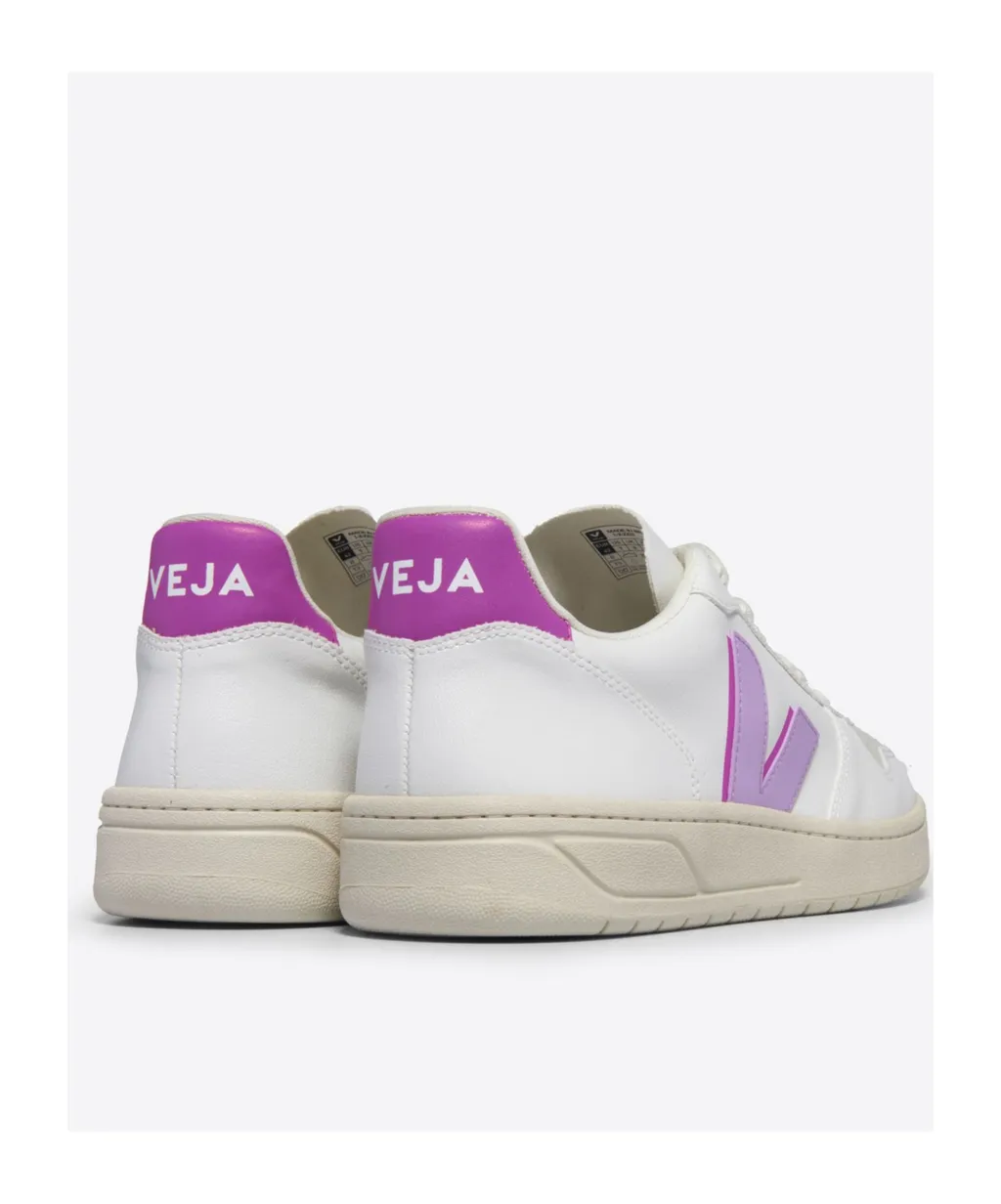 V10 Low-Top Sneakers