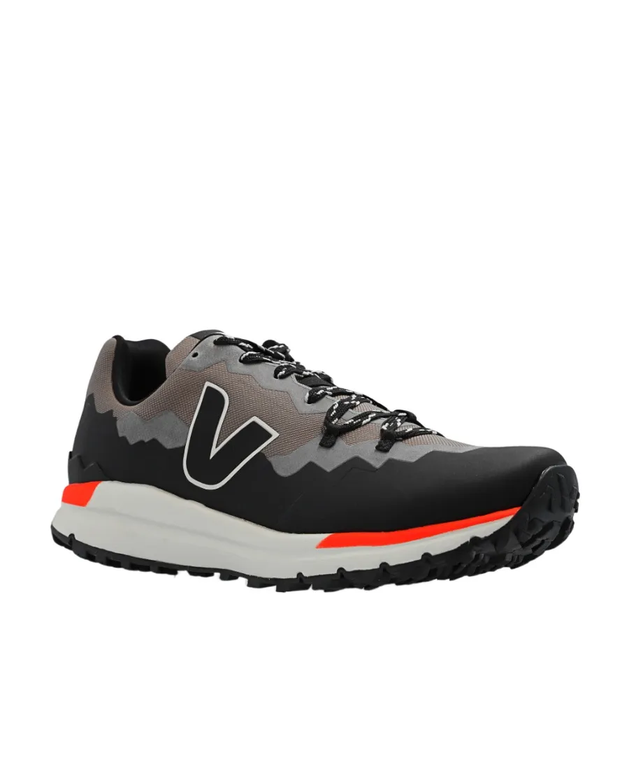 Logo Sports Shoes