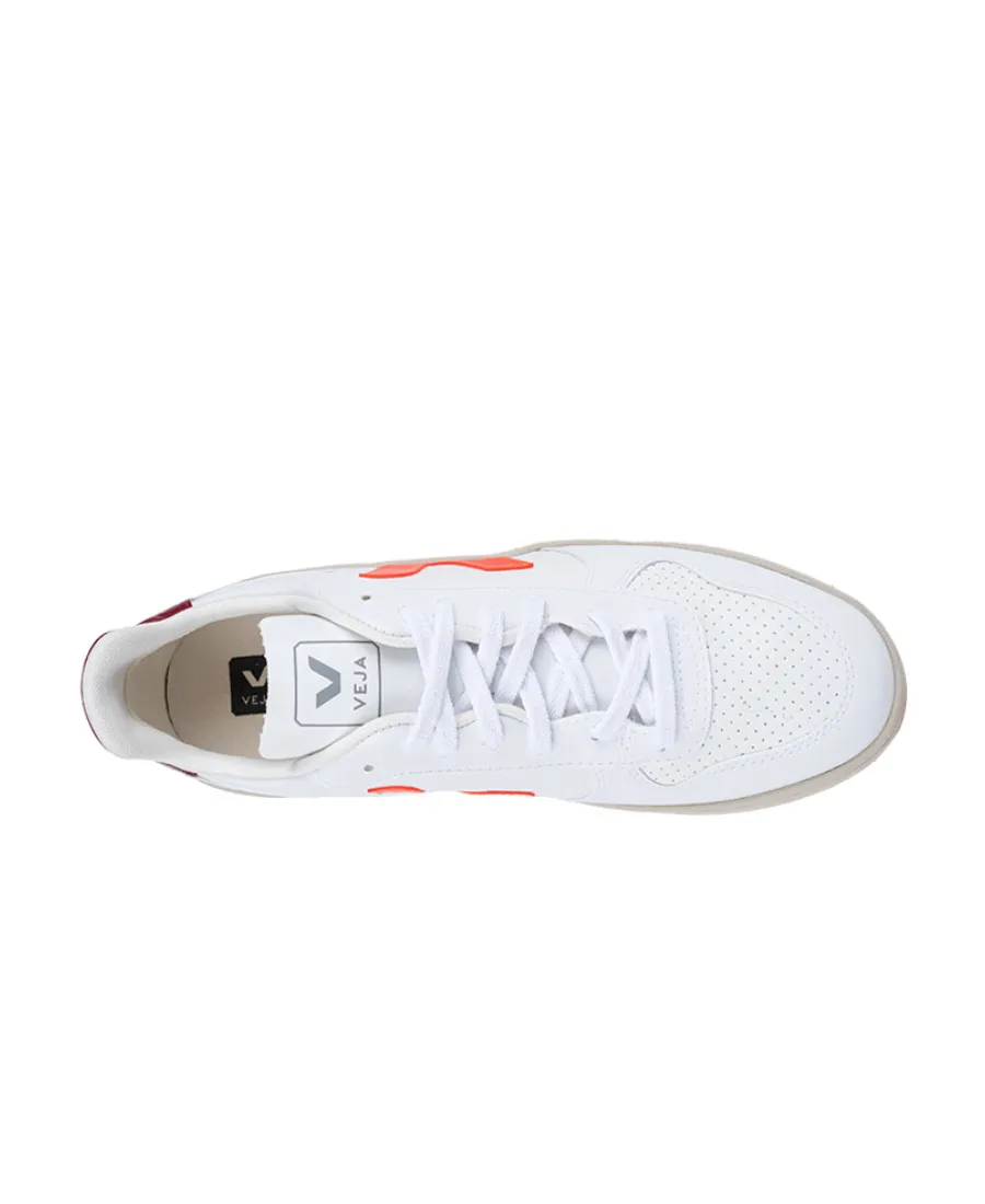 Logo Details Casual Sneakers