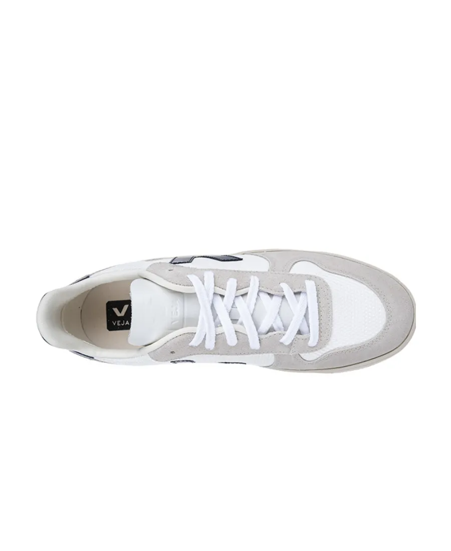 Logo Details Casual Sneakers