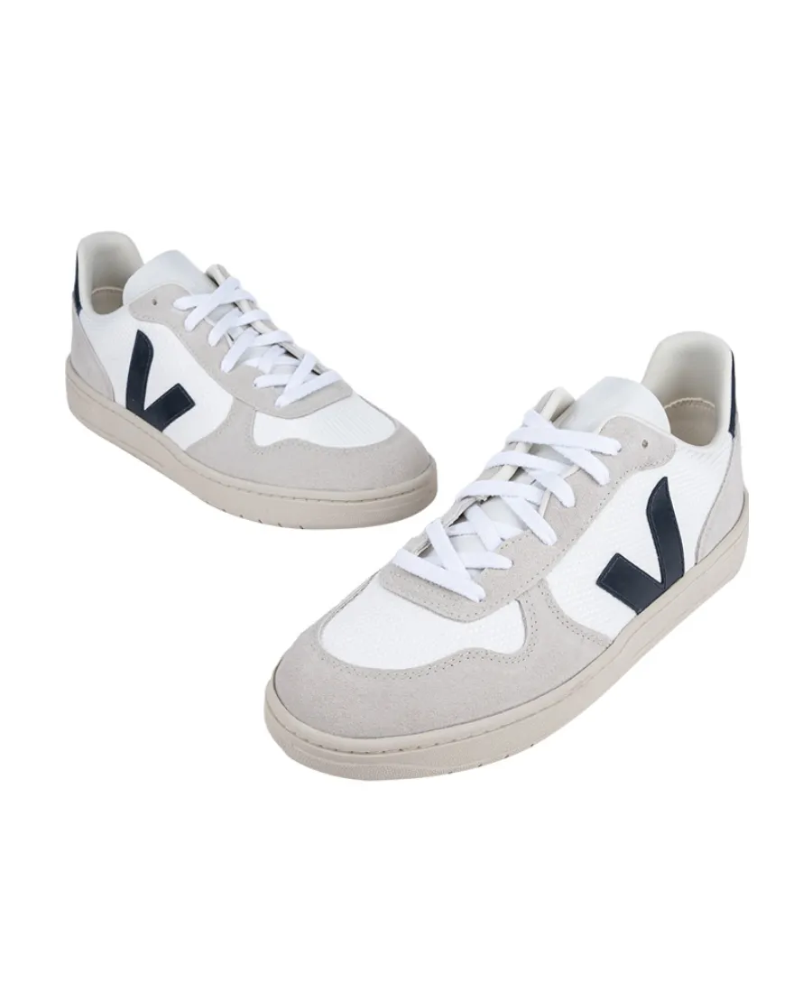 Logo Details Casual Sneakers