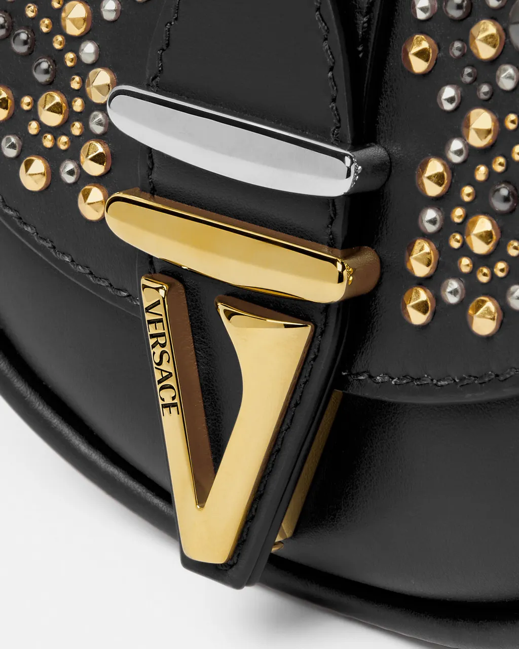 Virtus Small Shoulder Bag