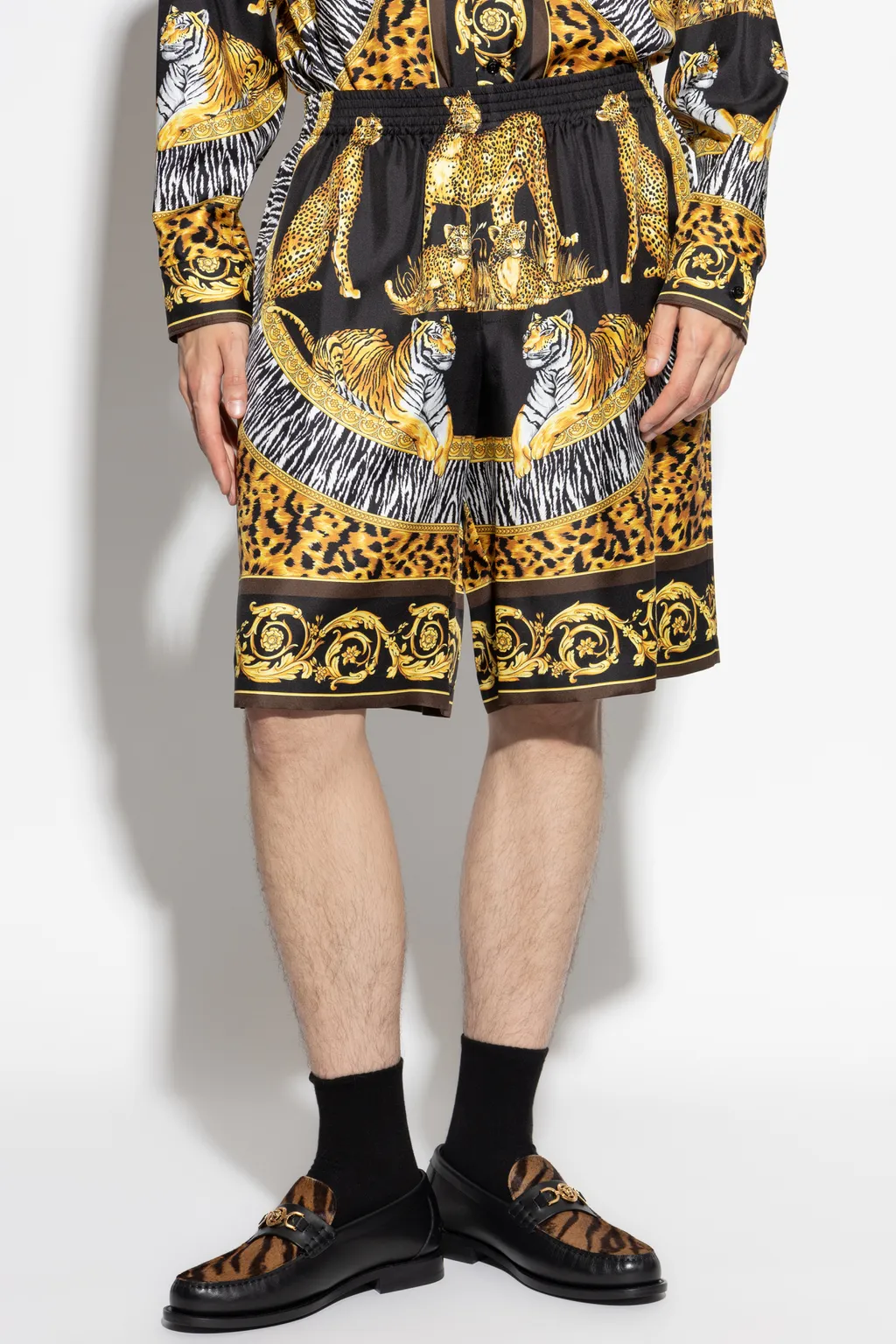 Pattern-Printed Elasticated Waistband Shorts