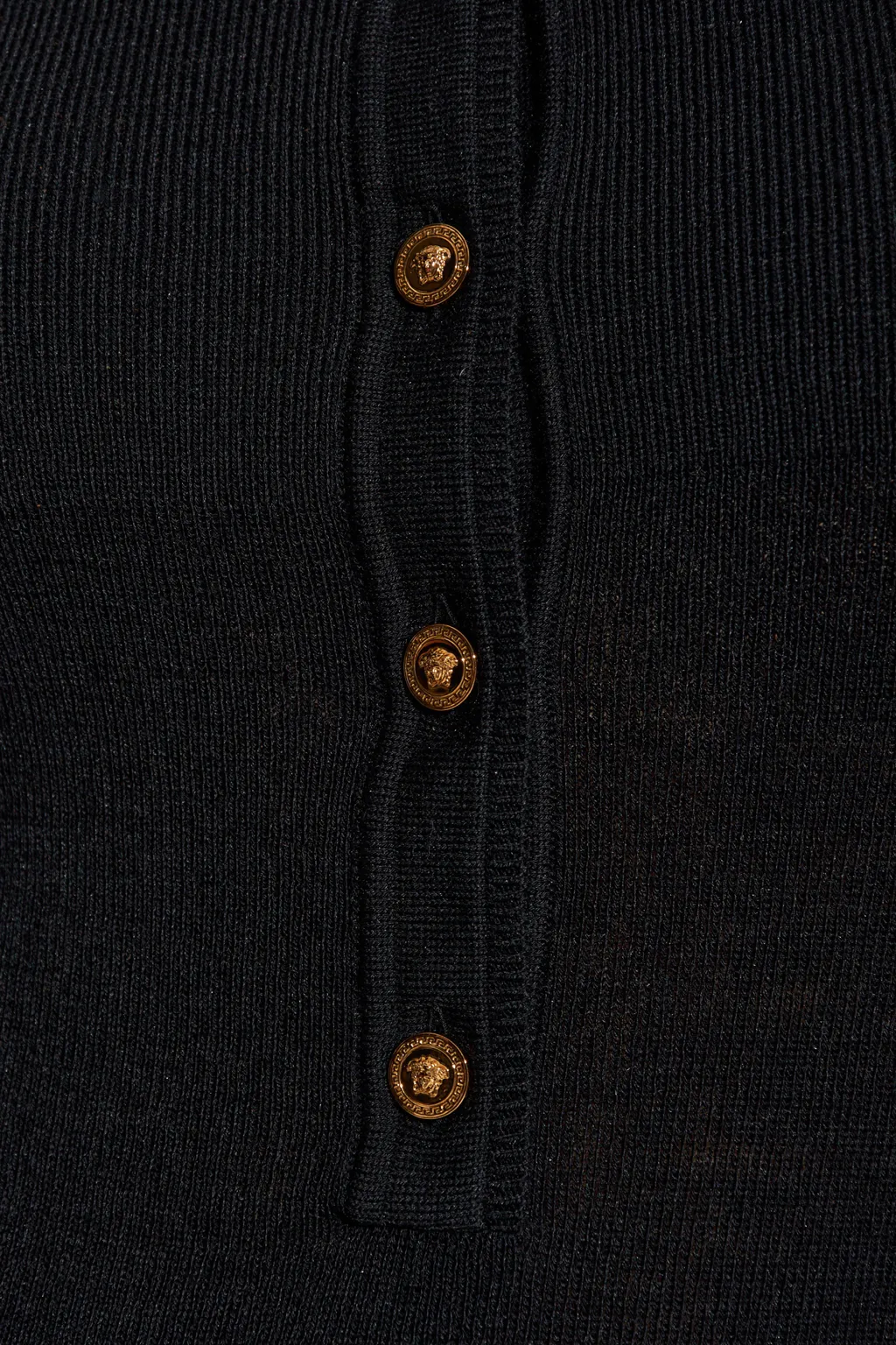 Fitted Cut Long-Sleeved Knitted Top