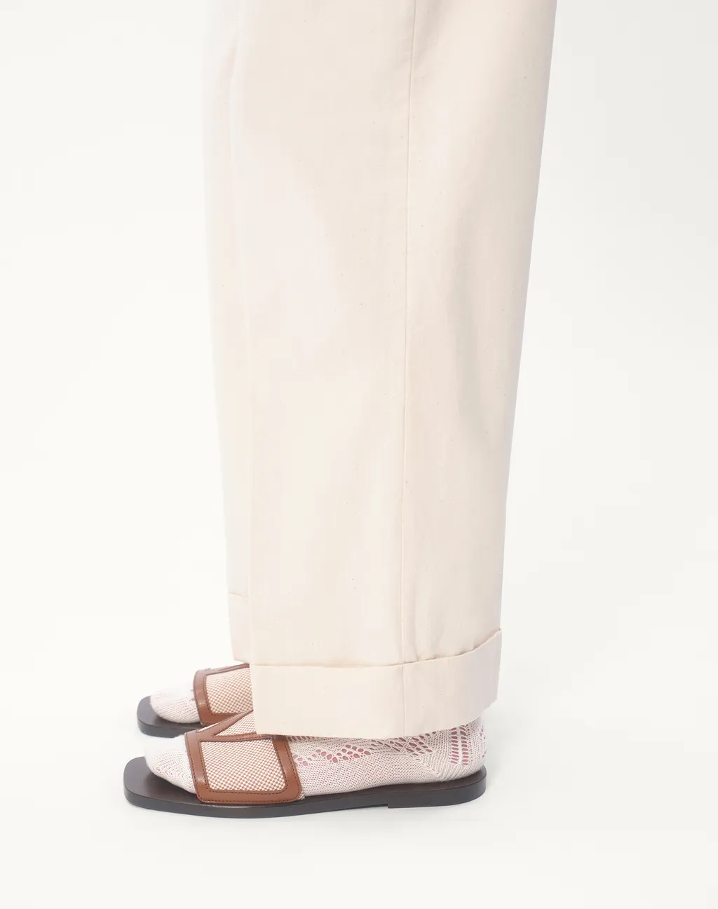 Pleat Detailed Wide Leg Pants