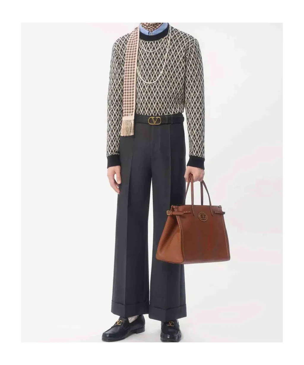 Round Neck Sweater