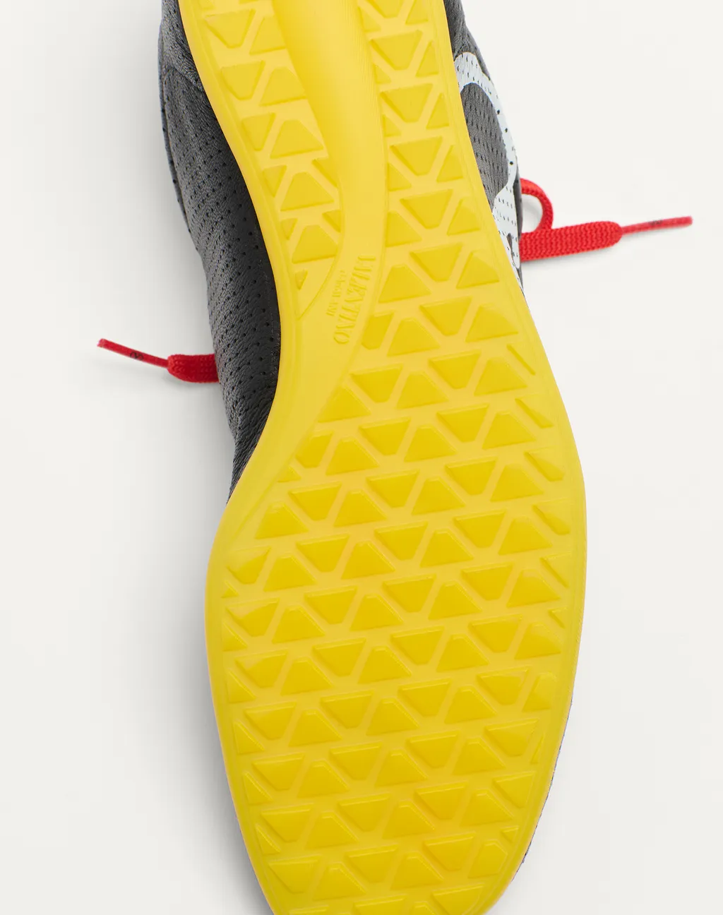 Chromathon Vlogo Signature Perforated Sneakers