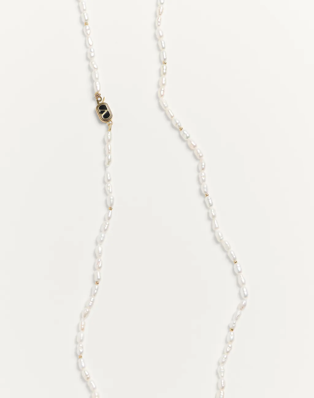 Oval Vlogo Signature Necklace