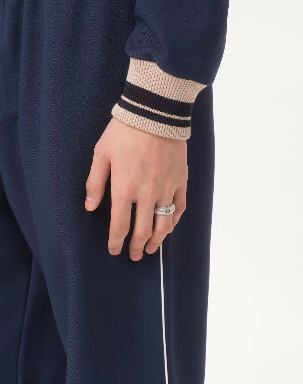 Ovalette Metal Ring