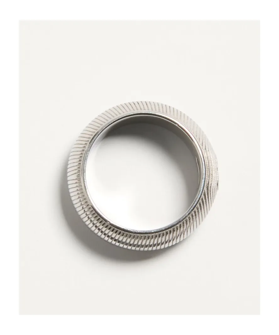 Ovalette Metal Ring