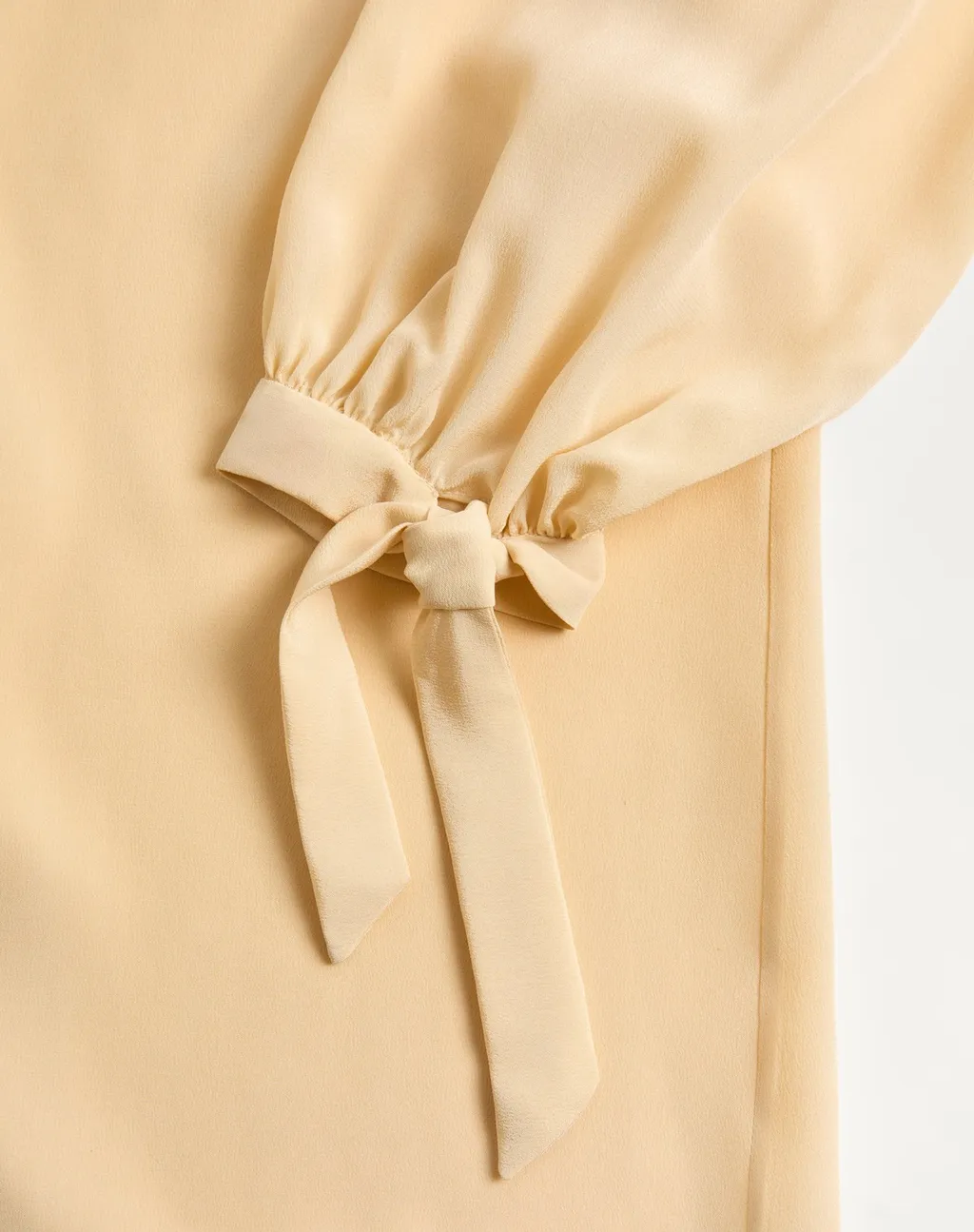 Tie Neck Long-Sleeved Blouse