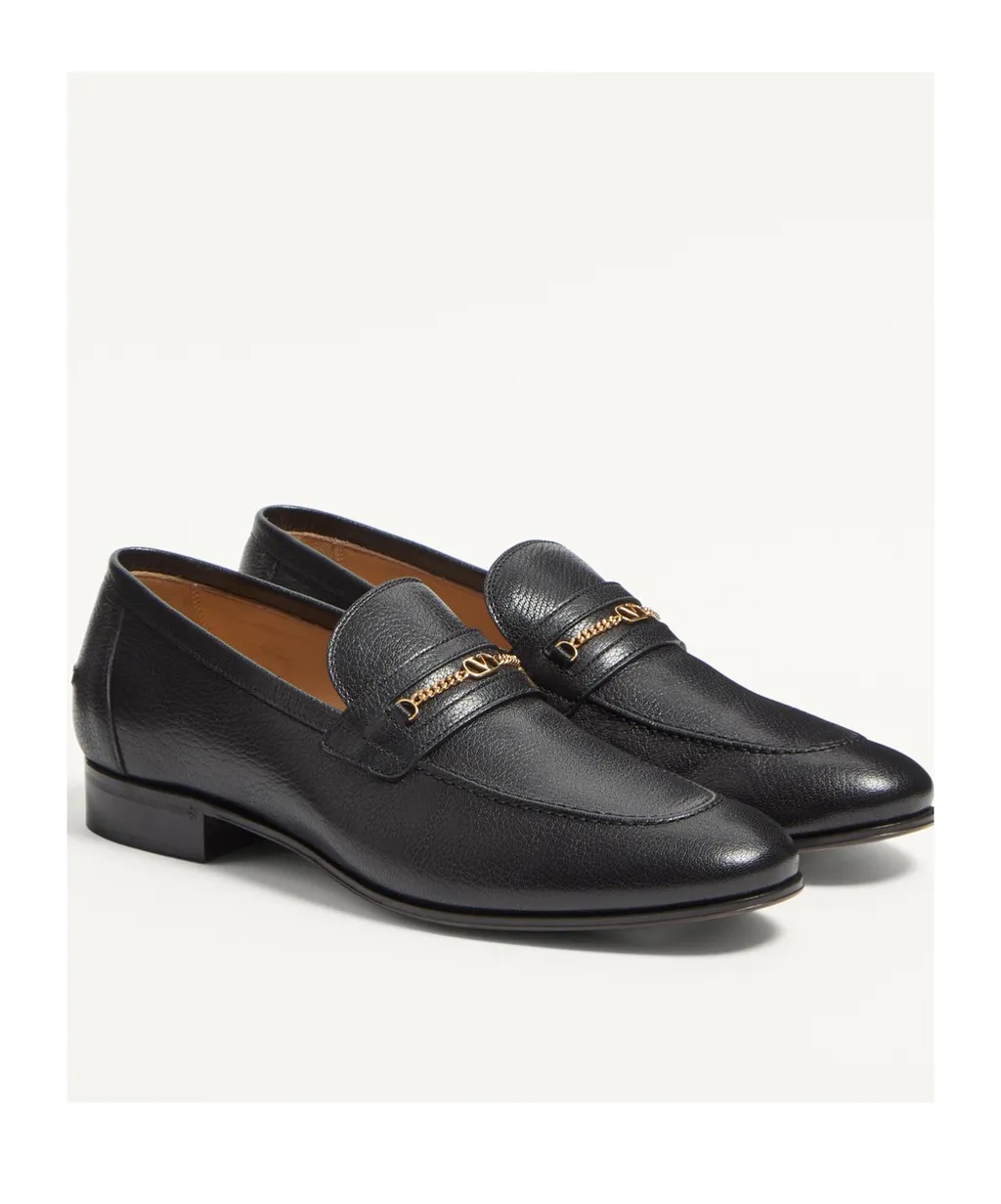 Vlogo Signature Round-Toe Loafers