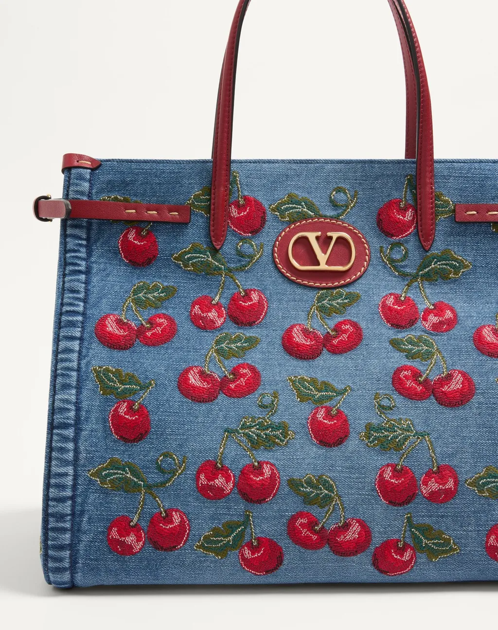 Medium Shoulder Bag