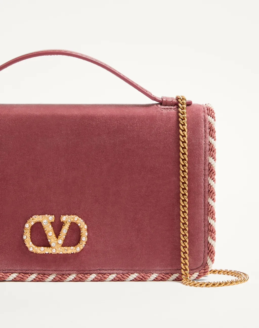 Vlogo Signature Velvet Chain Wallet With Jewel Logo
