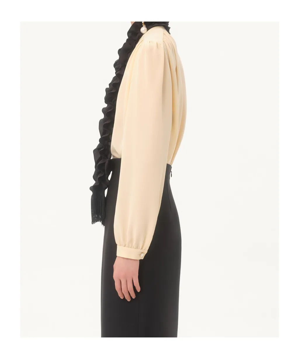Ruffle Detailed Curved Hem Shirt