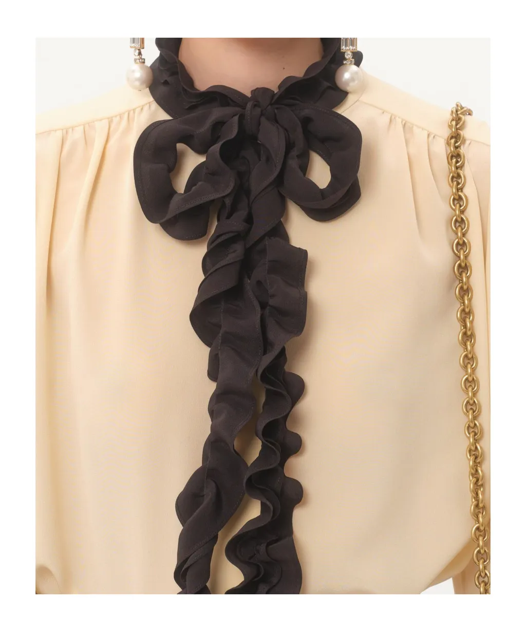 Ruffle Detailed Curved Hem Shirt