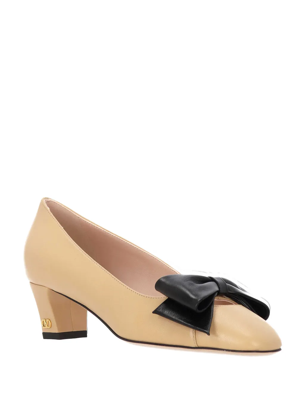Bowow Logo Plaque Pumps