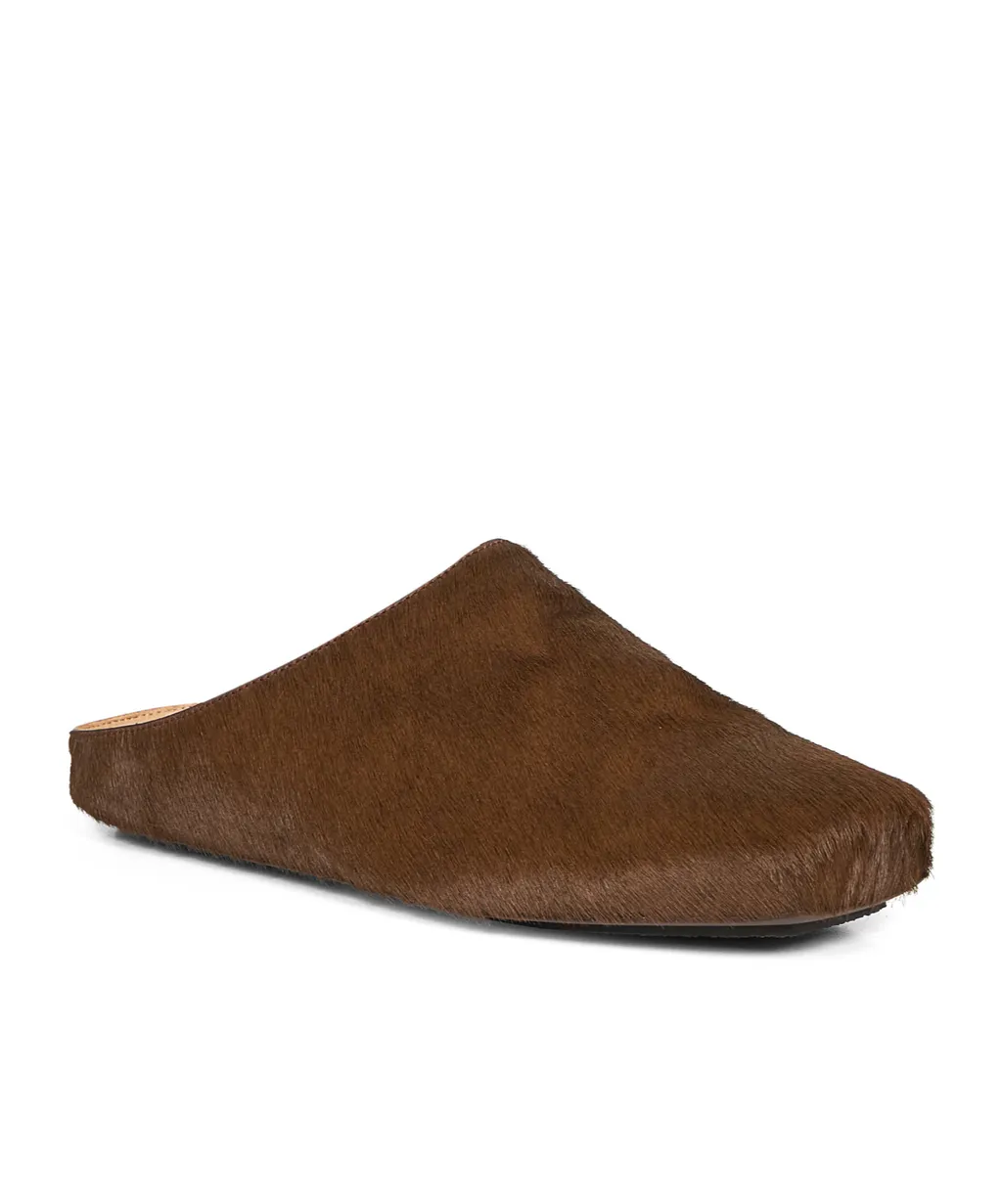 Round-Toed Slippers