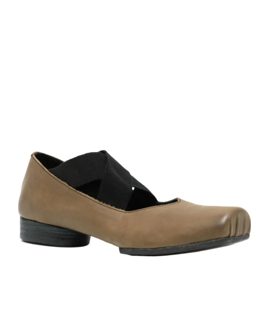 Square-Toe Ballet Flats