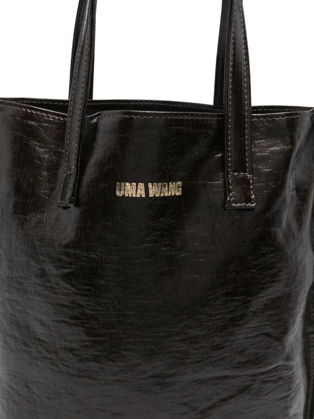 Carry A Handbag With Both Hands