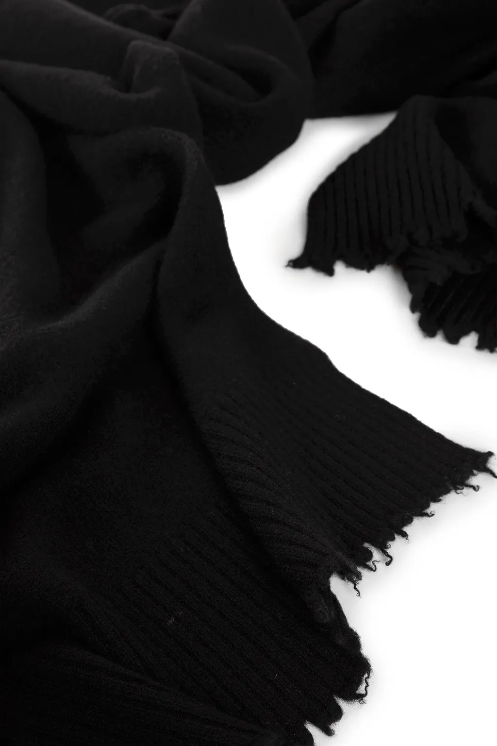 Rib Scarf With Frayed Edges