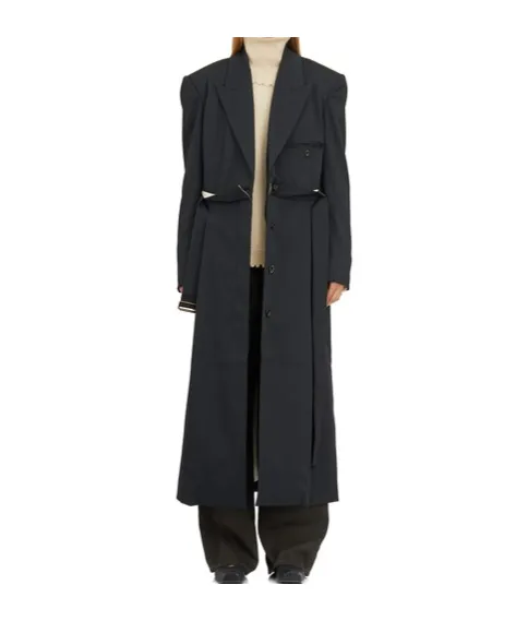 Long-Sleeved Windbreaker