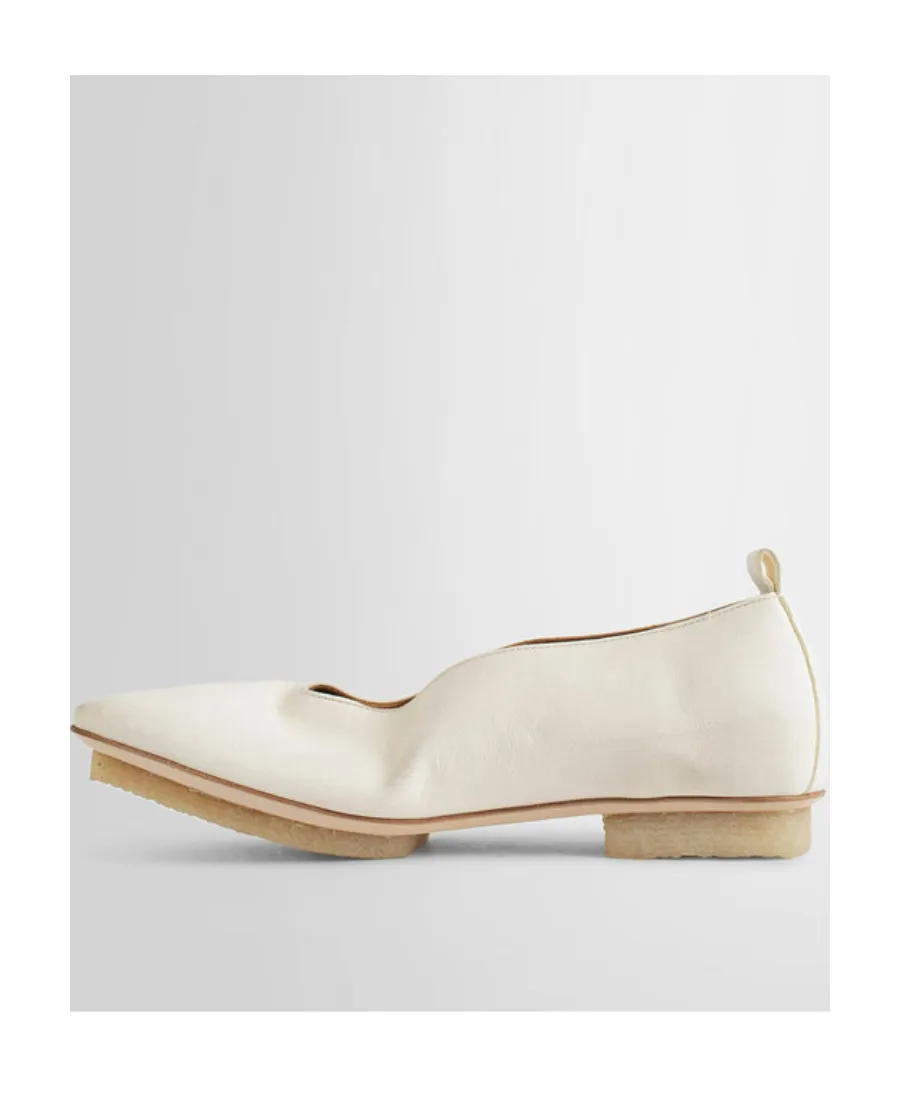 Asymmetric-Toe Leather Ballerina Shoes