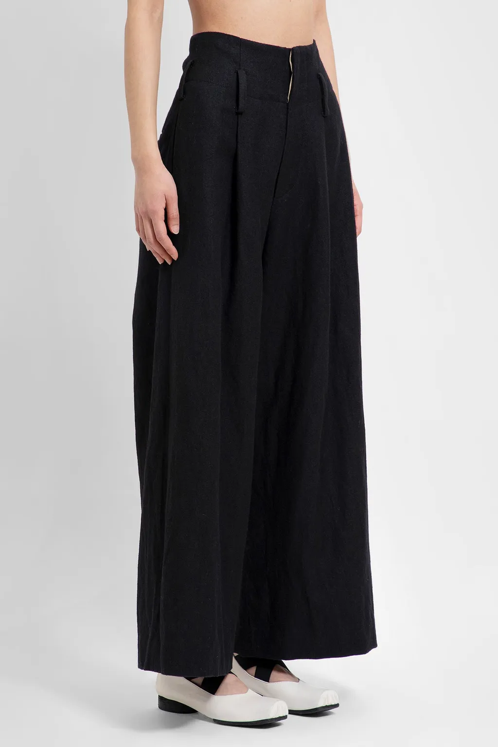 Wide-Leg Cropped Trousers