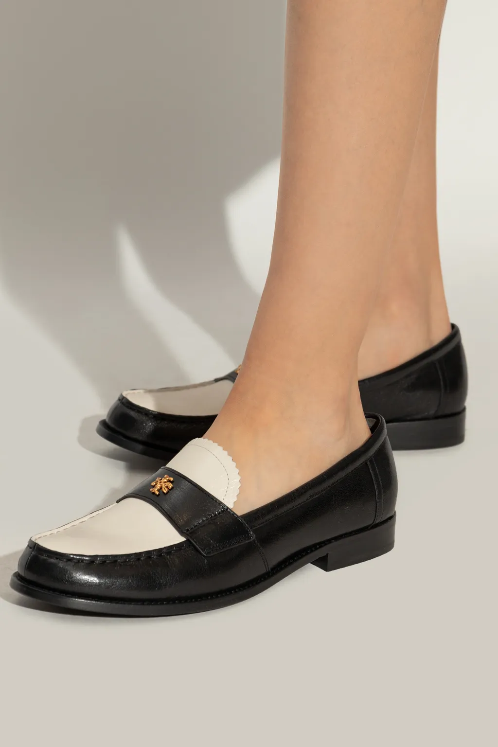 Logo Plaque Two-Toned Loafers