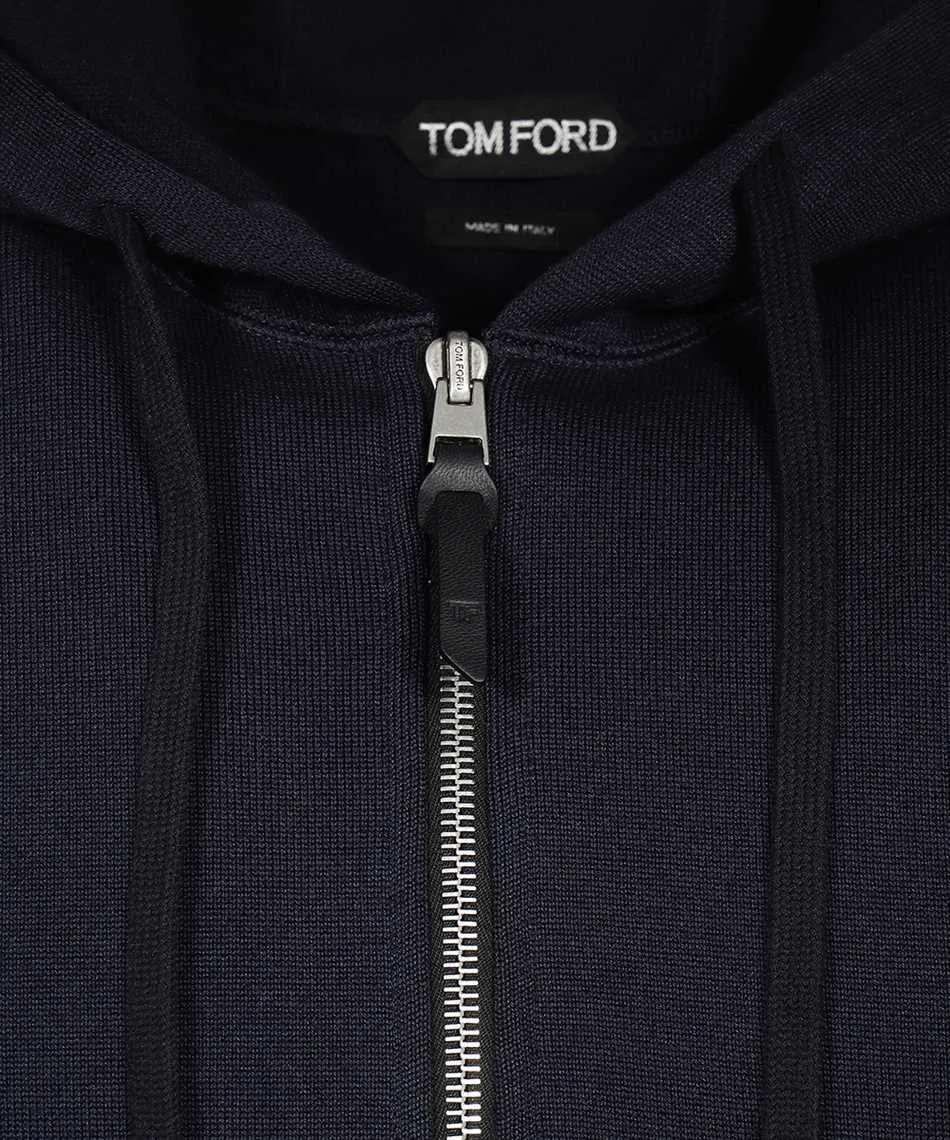 Long-Sleeved Hooded Sweater