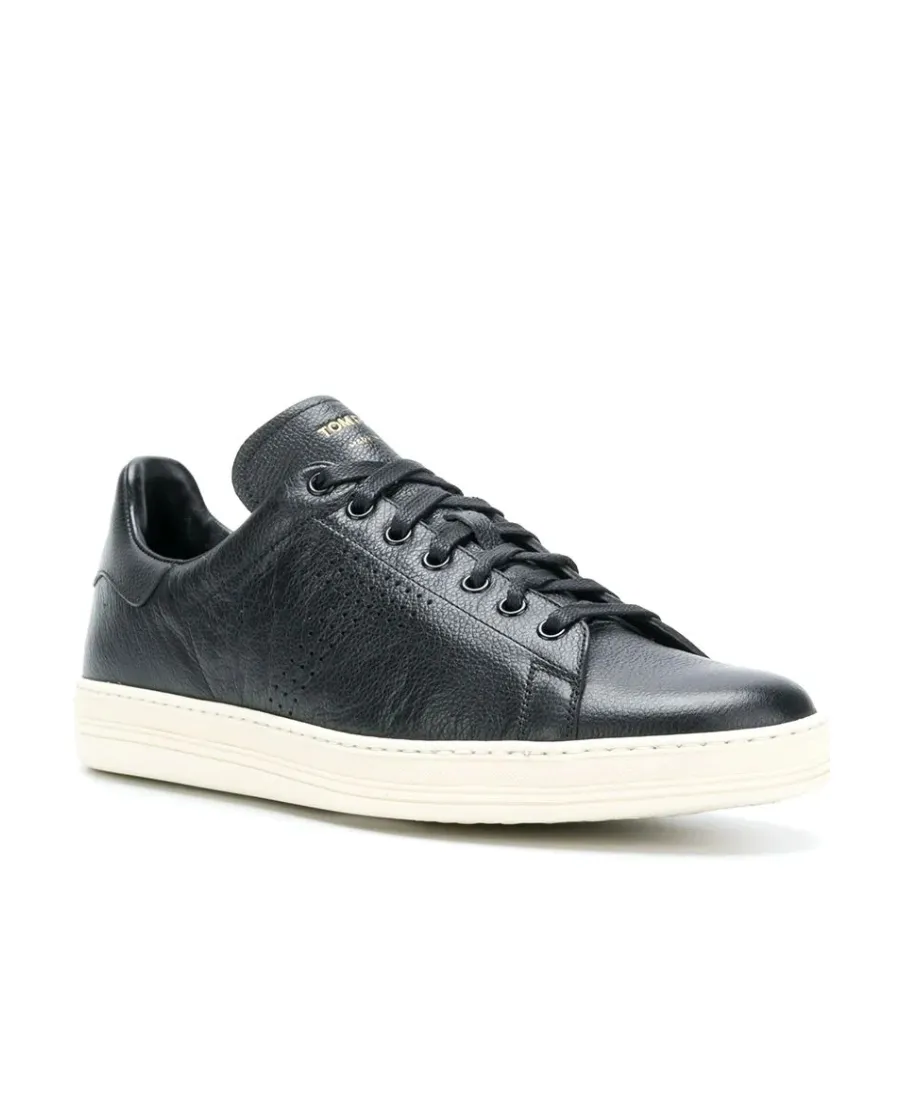 Hollowed-Out T-Shaped Casual Sneakers