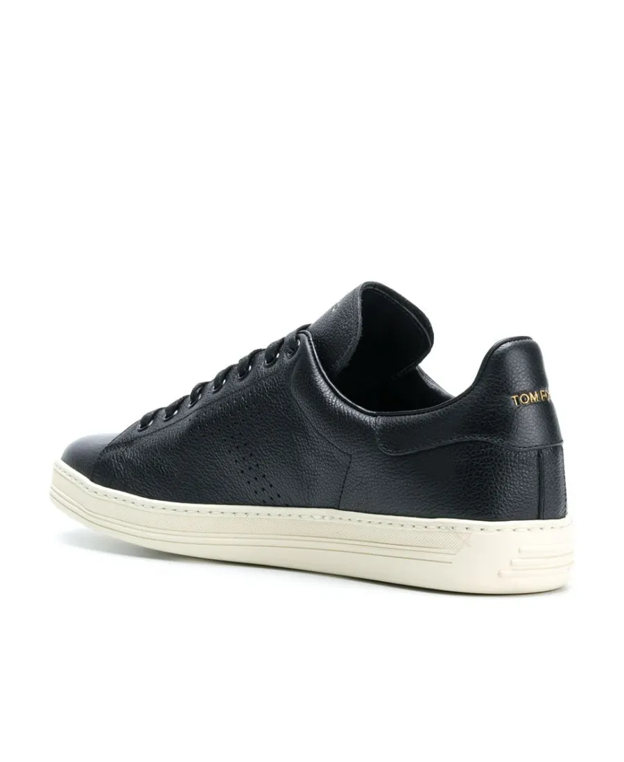Hollowed-Out T-Shaped Casual Sneakers
