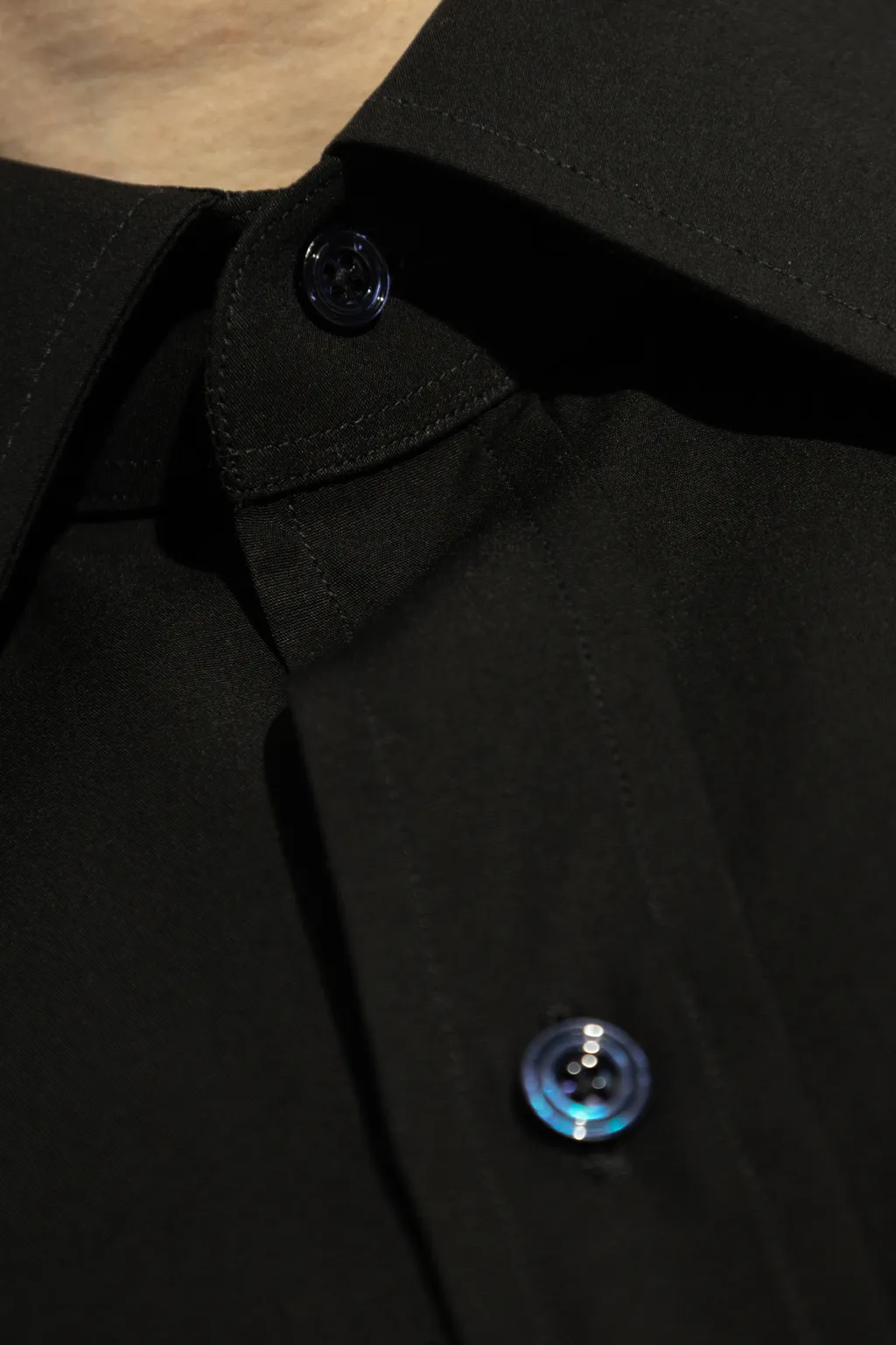 Buttoned Long-Sleeved Shirt