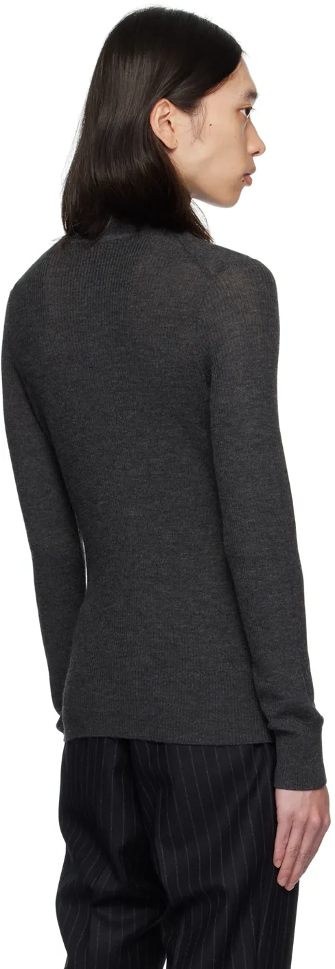 High-Necked Long-Sleeved Sweater