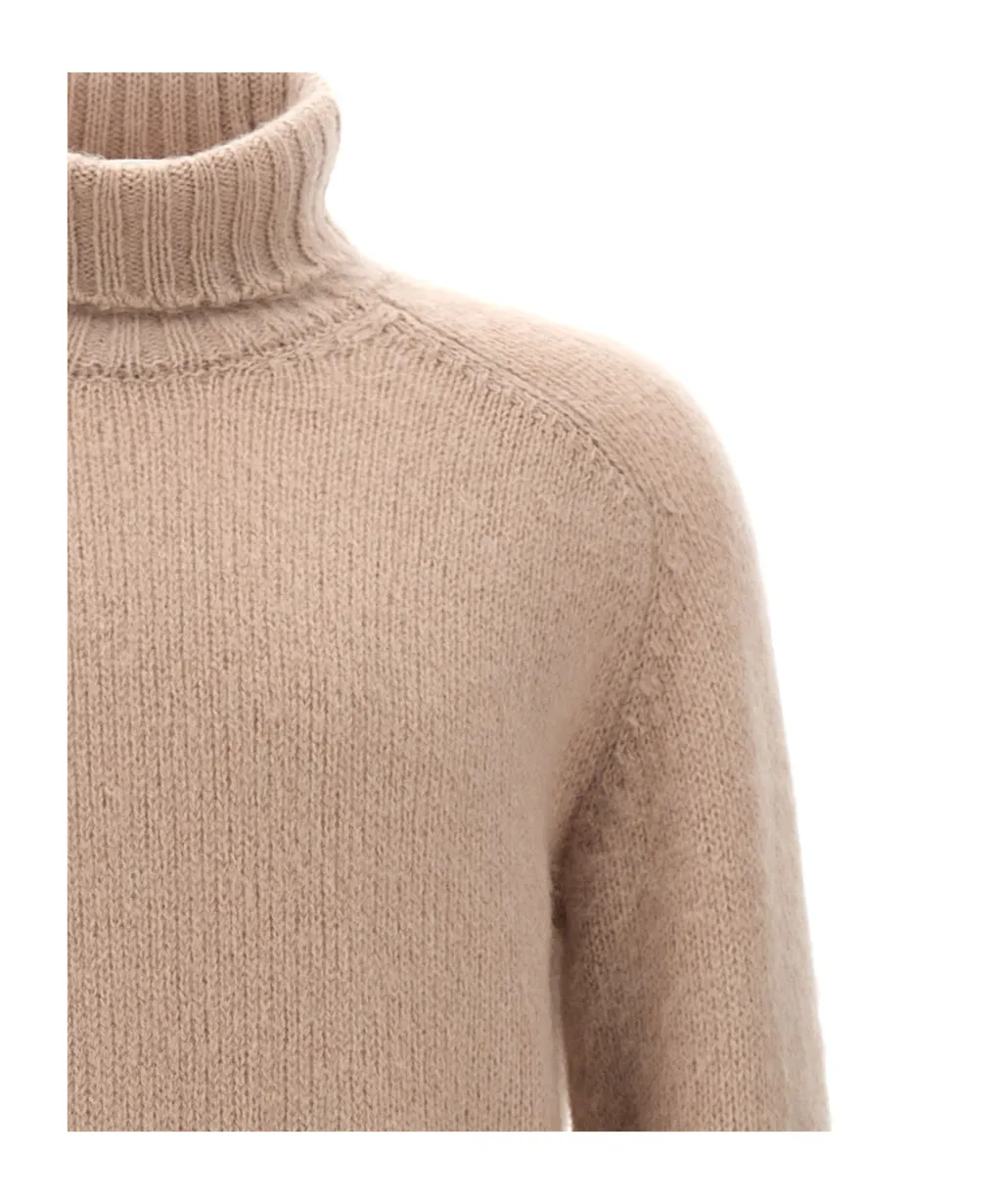 Long-Sleeved Turtleneck Jumper