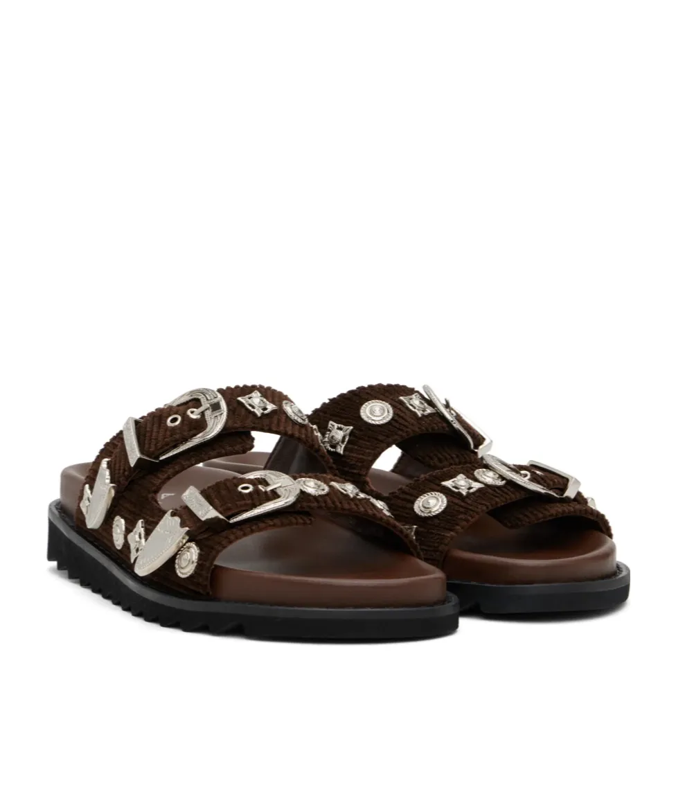 Pin Button Detail Slippers