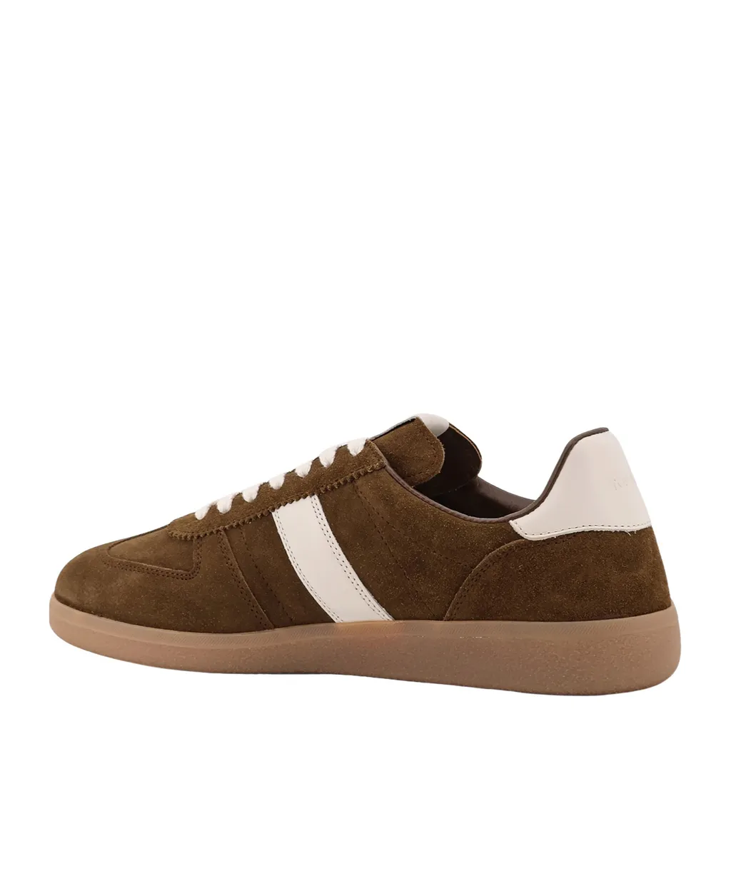 Archer Sneakers