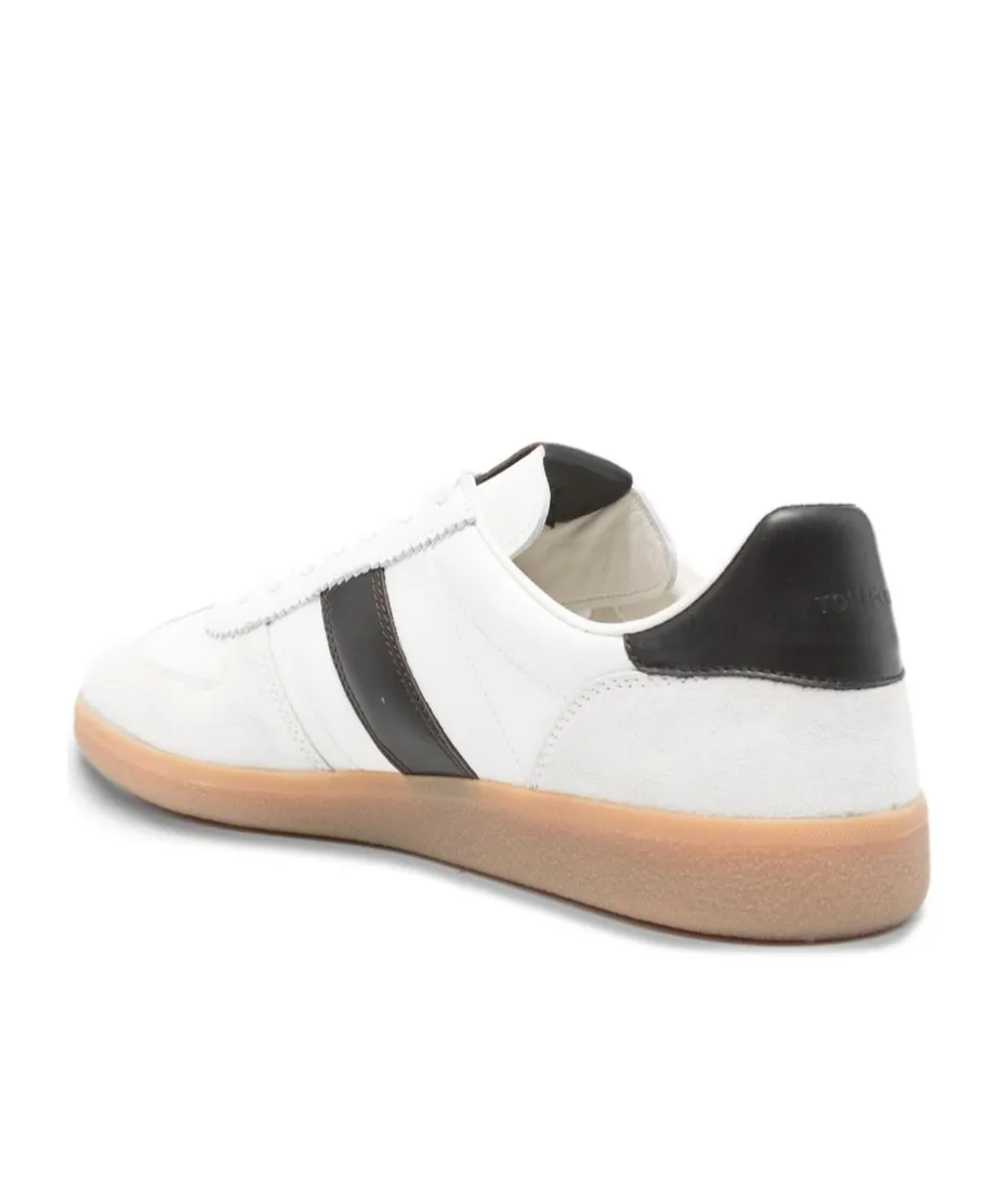 Archer Sneakers