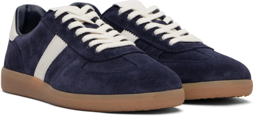 Archer Sneakers