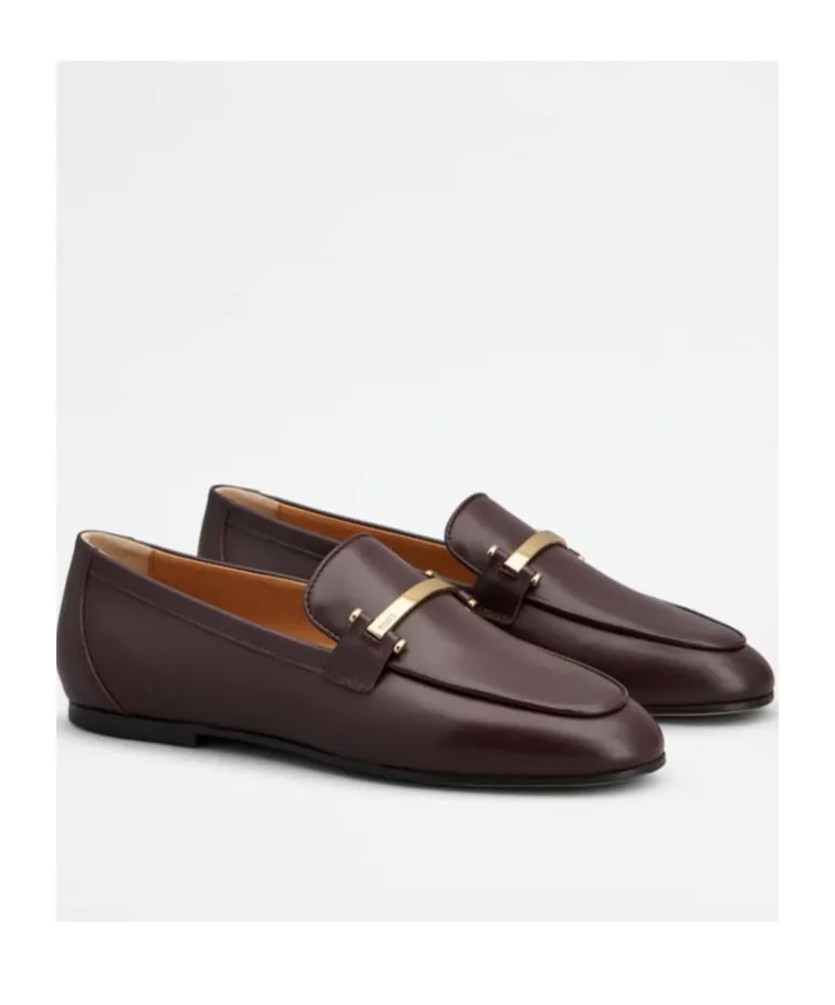 Clamp Detailed Slip-On Loafers