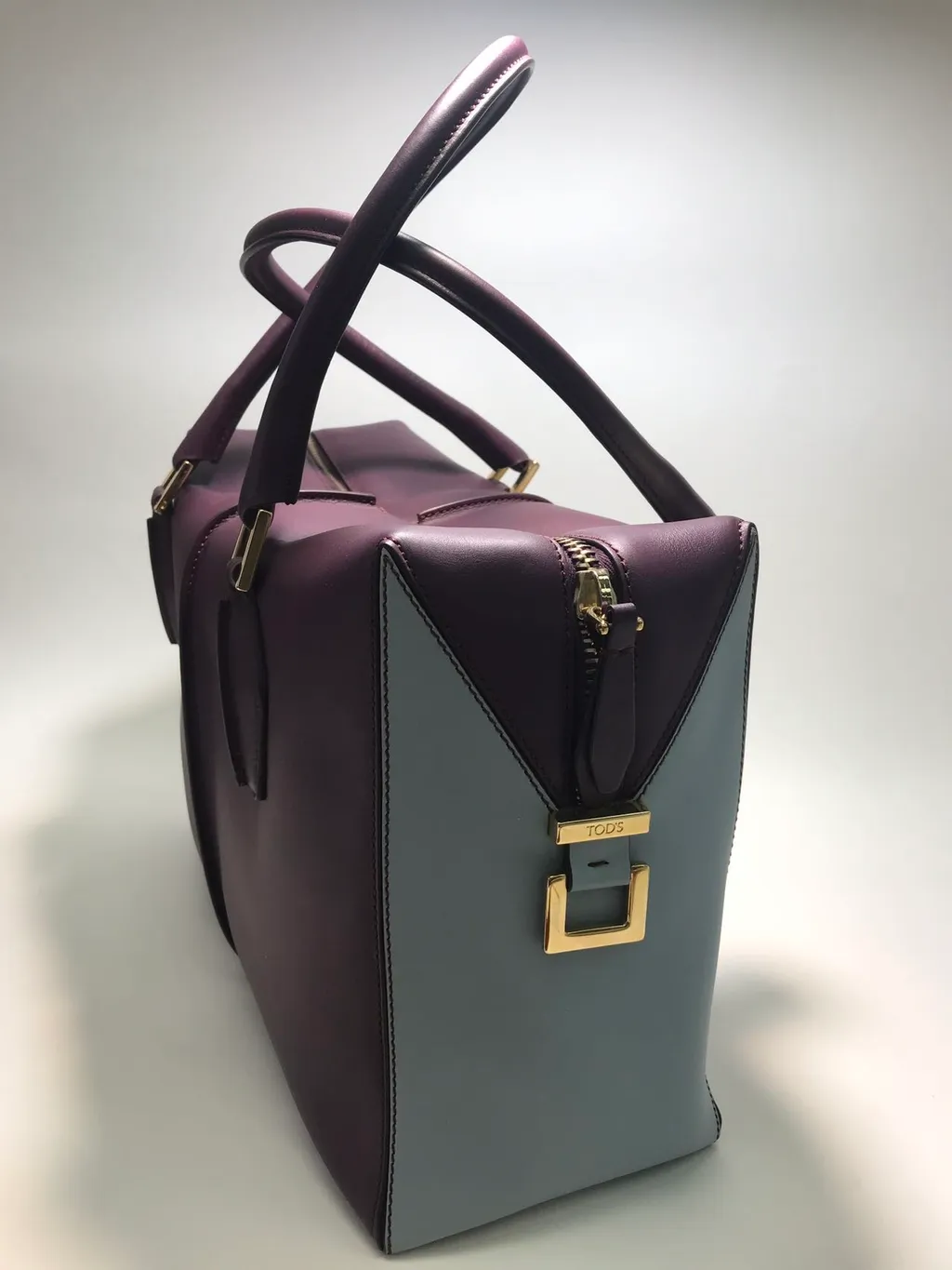 Zippered Top Handle Bag