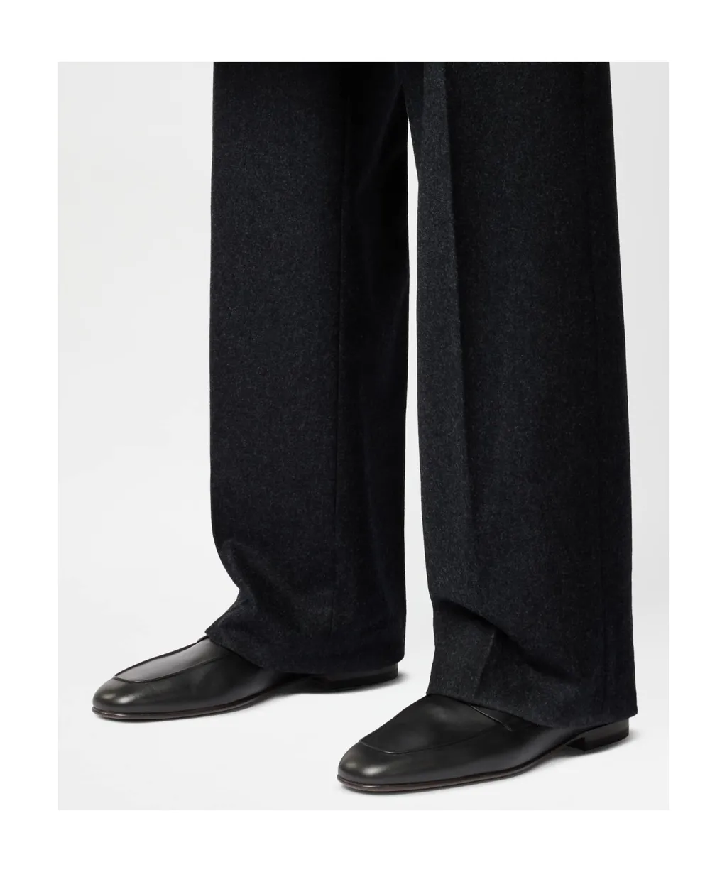 Round Toe Slip-On Loafers