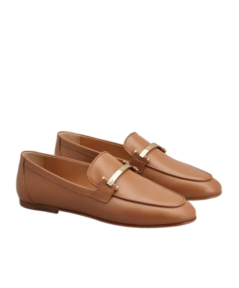 Clamp Detailed Loafers
