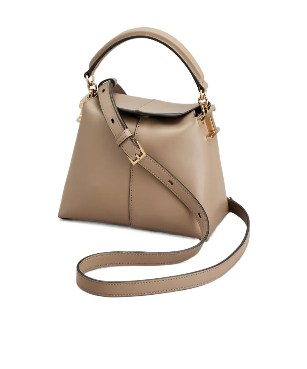 T Case Leather Mailman Tote Bag